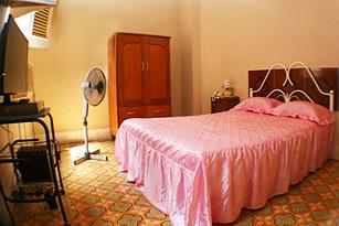 Apartment Alexander, private apartment in havana center, guesthouses, bed and breakfast