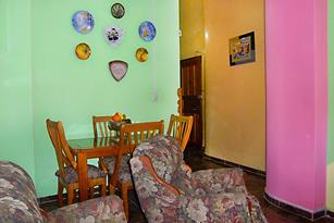 Apartment Esteban & Diamelys, apartment in central havana, guesthouses, bed and breakfast, accommodation