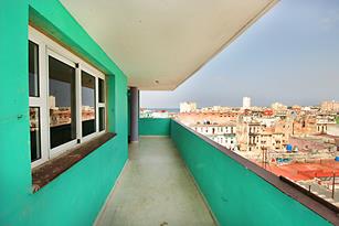 Apartment Galiano | housing in Havana Center | rent for room | accommodation | terrace | balcony | cuba