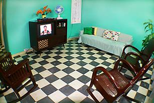Independent Apartment in Havana Center | Raul & Indira | accommodation | centro habana | rent for room
