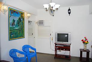 Apartment Jorge Luis | independent apartment | rent for room in havana | bed and breakfast | cuba | accommodation
