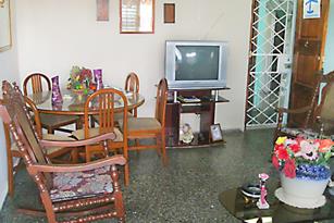 Apartment Julia | independent apartment | rent for room in havana | bed and breakfast | cuba | accommodation