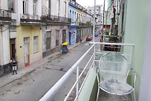 Apartment Mendoza | independent apartment | rent for room in havana | bed and breakfast |cuba | accommodation
