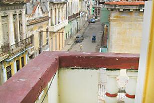 Apartment Nancys House | independent apartment | rent for room in havana | bed and breakfast | cuba | accommodation