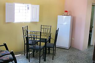 Apartment Pedrini | independent apartment | rent for room in havana | bed and breakfast | cuba | accommodation