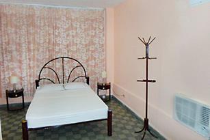 Apartment Piso 6, private apartment in central havana, guesthouses, bed and breakfast