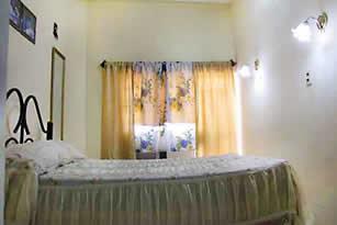 Apartment Sonia | independent apartment | rent for room in havana | bed and breakfast | cuba | accommodation