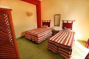Apartment Cary-Carmen, private apartment in Havana Center, guesthouses, bed and breakfast, terrace