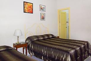 Casa Chely | casa particular in havana center | rent for room in havana | guesthouses | bed and breakfast