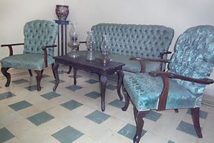 asa de Robles mochileros, centro habana, cuba