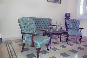 asa de Robles mochileros, centro habana, cuba