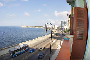 Casa Malecon 461 | casa particular in Havana Center | ocean view | cuba | accommodation | centro habana