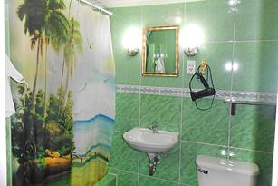 Casa El Mecanico | casa particular en la habana vieja | alquiler de habitaciones | hospedaje | balcon | cuba