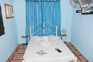Casa El Mecanico | casa particular en la habana vieja | alquiler de habitaciones | hospedaje | balcon | cuba