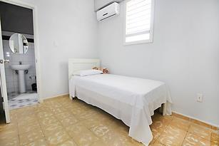 Apartamento Balcon 23, renta de apartamento en la movida area del vedadoen la habana, cuba | casaparticularbnb
