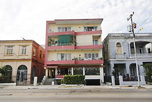 Apartment Minimal 3, private apartment in vedado, guesthouses, bed and breakfast