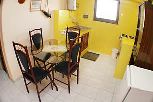 Apartamento Independiente en el Vedado | Rosa | alojamiento | vedado | renta de habitaciones | cuba